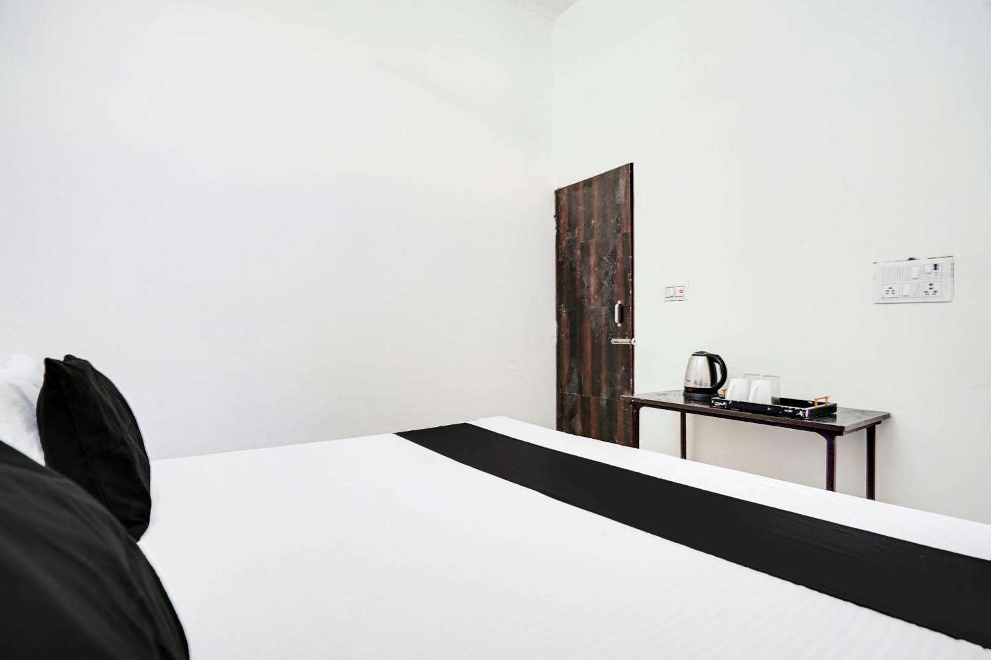 Hotel O The Moon بريلي المظهر الخارجي الصورة