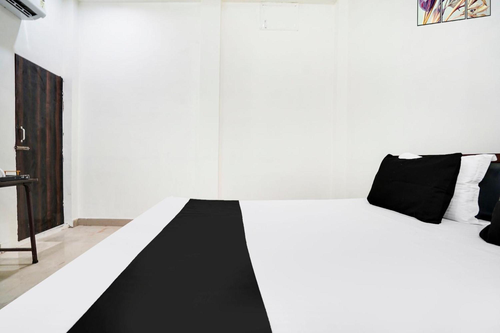 Hotel O The Moon بريلي المظهر الخارجي الصورة